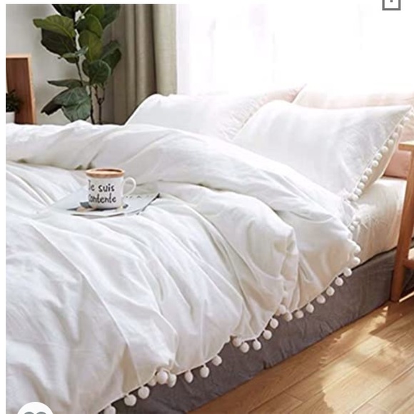 Brand ETDIFFE Other - White Duvet Cover Queen Size, 3 Piece Boho Bohemian Pom